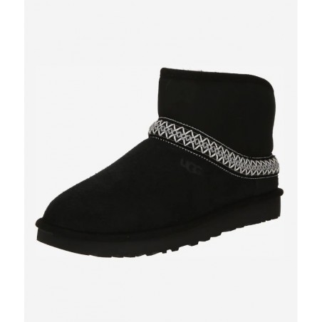 UGG Boots 'Classic Mini' in Schwarz