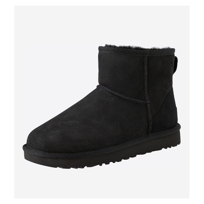 UGG Boots 'Classic Mini II' in Schwarz