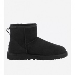 UGG Boots 'Classic Mini II' in Schwarz