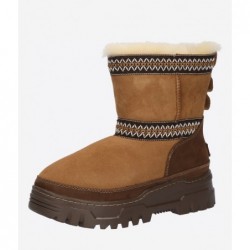 UGG Boots 'Classic Mini TrailGazer' in Braun